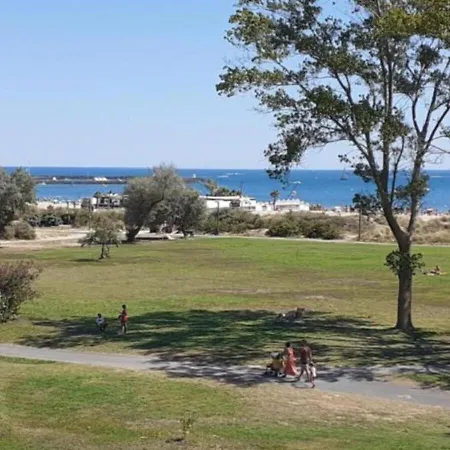 Cap D'agde 4 Personnes Avec Piscine Parking Et Vue *